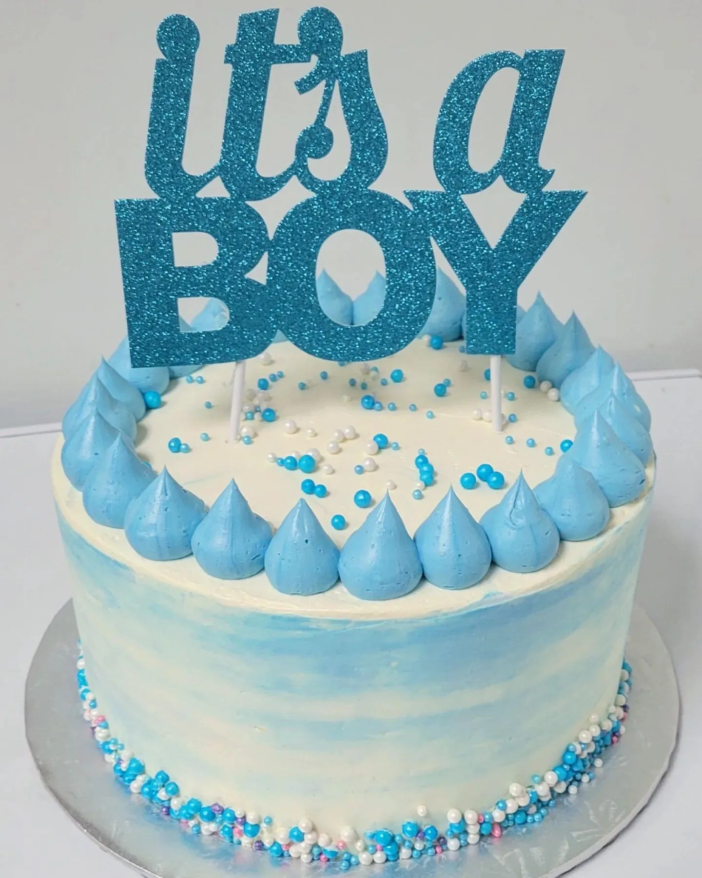 Custom cake design